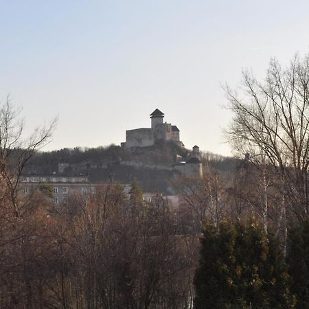 Sport Hotel Ostrov Trenčín Eksteriør bilde