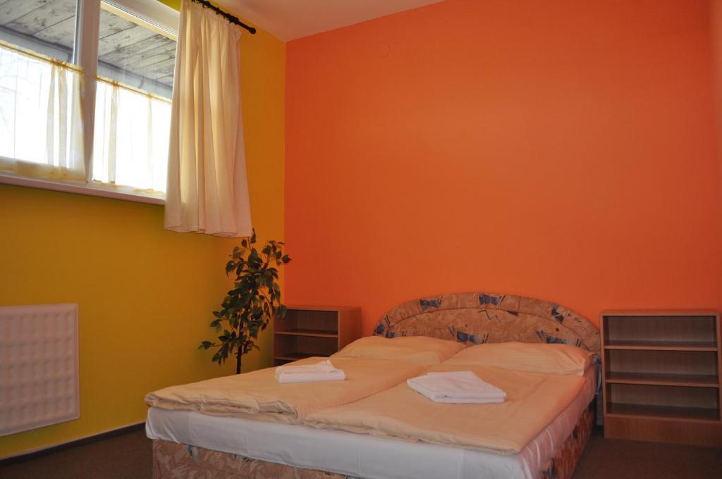Sport Hotel Ostrov Trenčín Rom bilde