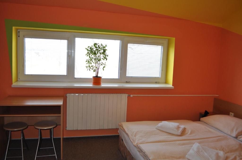 Sport Hotel Ostrov Trenčín Rom bilde