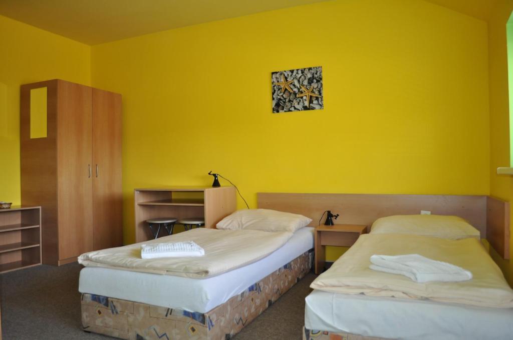 Sport Hotel Ostrov Trenčín Rom bilde